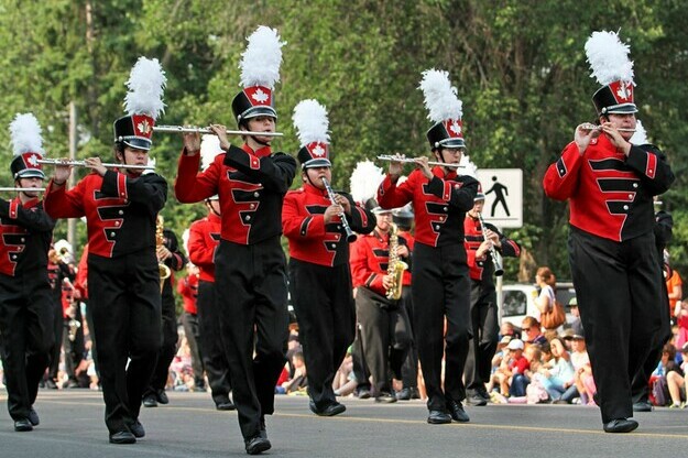 Red Deer Royals marching band director recognized